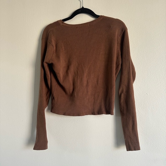 Brandy Melville Brown Cardigan - Picture 2 of 3